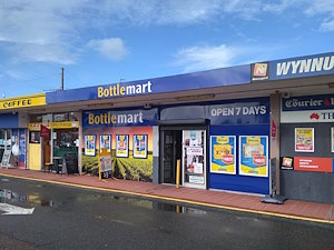 qp Bottlemart Wynnum North